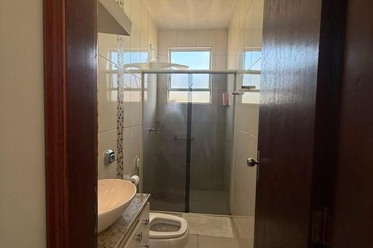 Banheiro da Suíte 2 de casa à venda com 3 quartos, 167m² em Santa Ines, Belo Horizonte