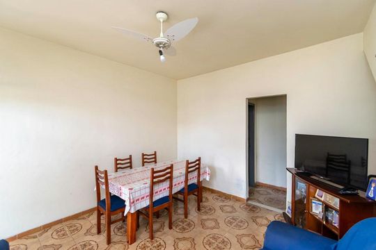 Sala de casa à venda com 5 quartos, 157m² em Vigário Geral, Rio de Janeiro