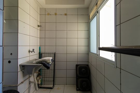 Área de Serviço de apartamento para alugar com 2 quartos, 49m² em Jardim Helena, Cotia