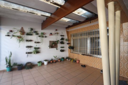 Garagem de casa à venda com 2 quartos, 110m² em Parque Independencia, São Paulo