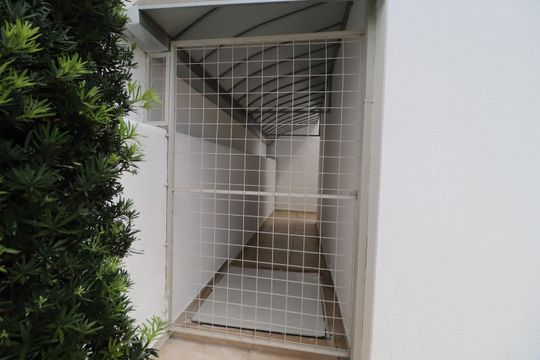 Corredor de casa para alugar com 3 quartos, 200m² em Santa Mônica, Uberlândia