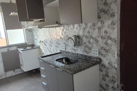 Cozinha de apartamento para alugar com 2 quartos, 40m² em Santa Cruz, Rio de Janeiro