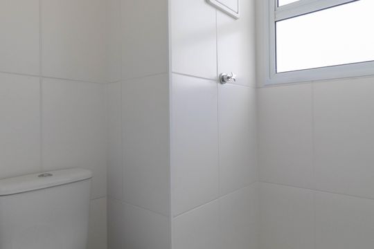 Banheiro  de apartamento à venda com 2 quartos, 40m² em Jardim Maringa, São Paulo