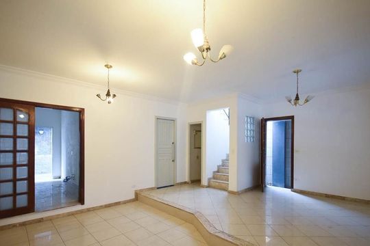 8b65eb8e-dd8e-4bcf-b778-3ce8184a7f88 - andrea teixeira chicharo.jpeg de casa à venda com 4 quartos, 280m² em Super Quadra Morumbi, São Paulo