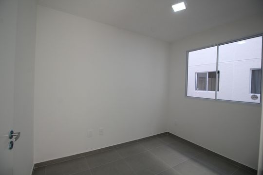 Quarto 2 de apartamento para alugar com 2 quartos, 47m² em Taquara, Rio de Janeiro
