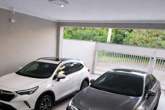 Área externa de casa à venda com 3 quartos, 230m² em Parque Jambeiro, Campinas