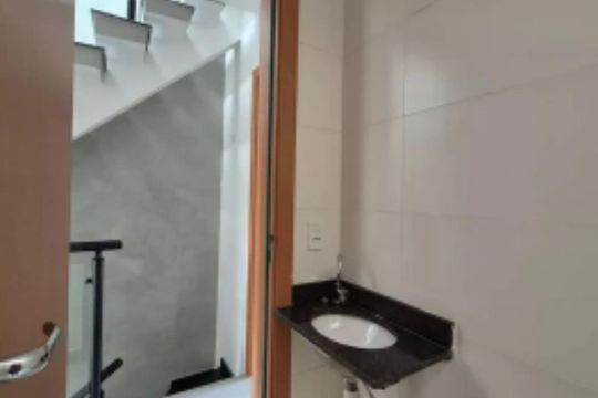Casa à venda com 3 quartos, 140m² em Vila Curuçá, Santo André