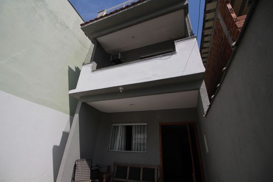 Frente de casa de condomínio à venda com 3 quartos, 125m² em Taquara, Rio de Janeiro