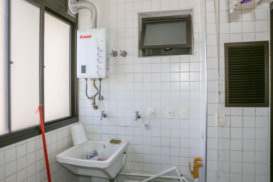 Cozinha e Área de Serviço de apartamento à venda com 2 quartos, 93m² em Vl Pompeia, São Paulo