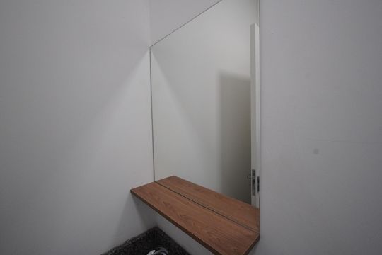Banheiro de kitnet/studio para alugar com 1 quarto, 18m² em Vila Mariana, São Paulo