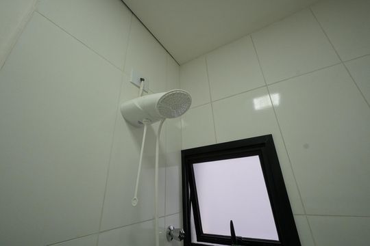 Banheiro de kitnet/studio para alugar com 1 quarto, 18m² em Vila Mariana, São Paulo