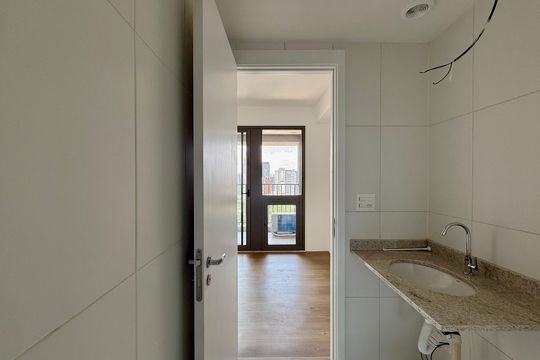Banheiro  de kitnet/studio à venda com 0 quarto, 30m² em Cidade Monções, São Paulo