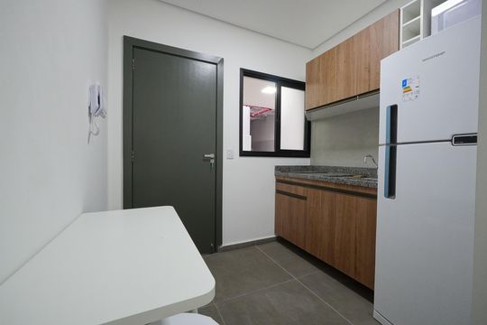 Cozinha de kitnet/studio para alugar com 1 quarto, 18m² em Vila Mariana, São Paulo