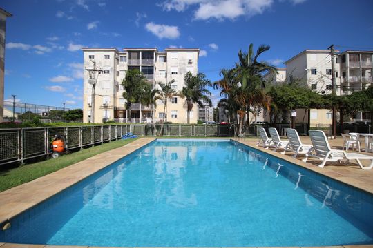 Área Comum - Piscina de apartamento para alugar com 3 quartos, 71m² em Humaitá, Porto Alegre