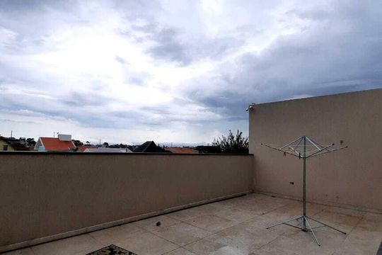Casa para alugar com 4 quartos, 300m² em Xaxim, Curitiba