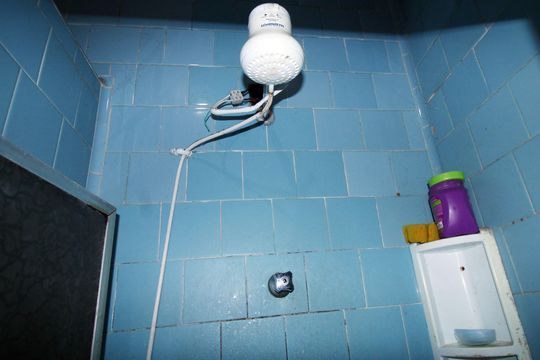Banheiro de casa à venda com 4 quartos, 110m² em Rocha Miranda, Rio de Janeiro
