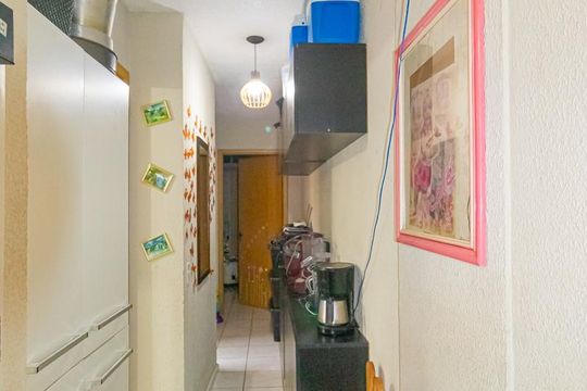 Corredor de apartamento à venda com 2 quartos, 41m² em Guajuviras, Canoas