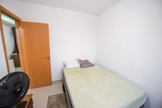 Quarto 2 de apartamento para alugar com 2 quartos, 50m² em Parque Senhor do Bonfim, Taubaté