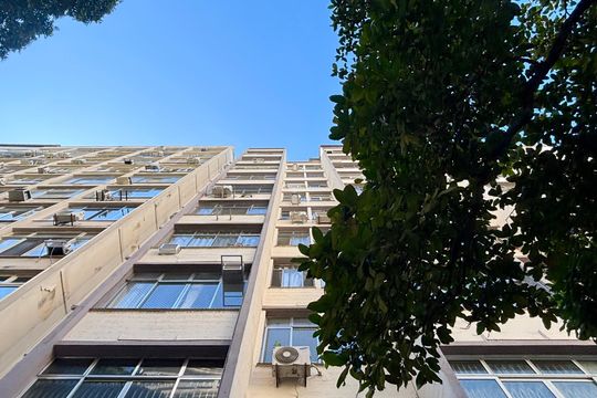 Fachada de apartamento para alugar com 4 quartos, 101m² em Copacabana, Rio de Janeiro