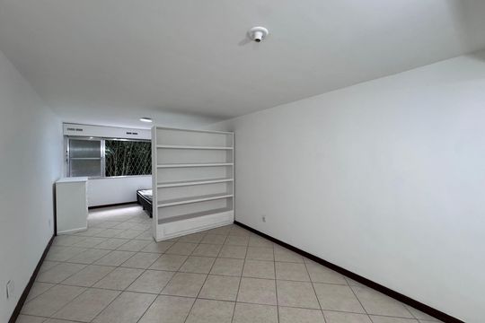 Apartamento à venda com 1 quarto, 40m² em Vargem Grande, Rio de Janeiro