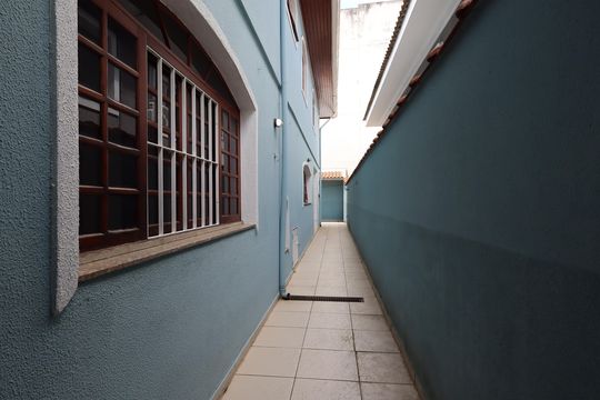 Corredor de casa para alugar com 3 quartos, 211m² em Jardim Lar Sao Paulo, São Paulo