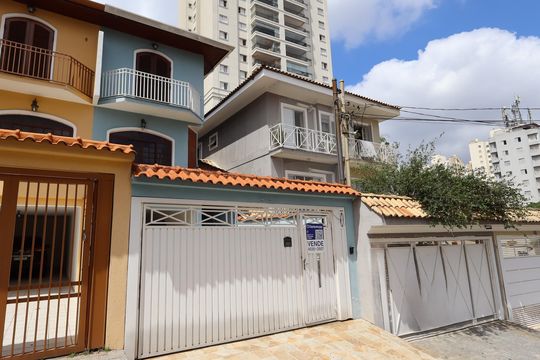 Fachada de casa para alugar com 3 quartos, 211m² em Jardim Lar Sao Paulo, São Paulo