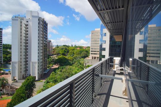Vista de kitnet/studio para alugar com 1 quarto, 28m² em Três Figueiras, Porto Alegre
