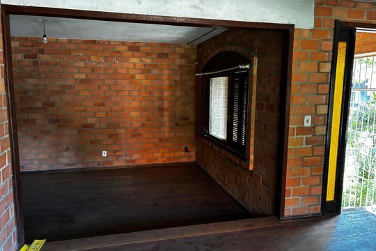 Casa para alugar com 3 quartos, 180m² em Vila Ipiranga, Porto Alegre