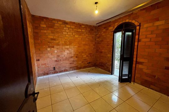Quarto de casa para alugar com 3 quartos, 180m² em Vila Ipiranga, Porto Alegre
