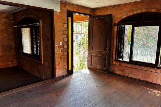 Casa para alugar com 3 quartos, 180m² em Vila Ipiranga, Porto Alegre