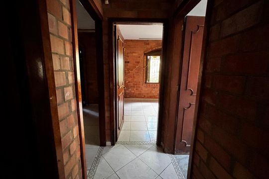Casa para alugar com 3 quartos, 180m² em Vila Ipiranga, Porto Alegre