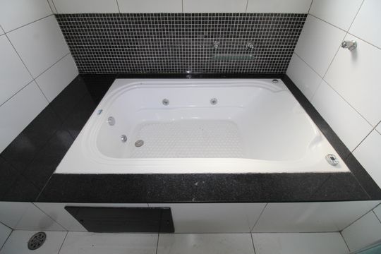 Banheiro da Suíte de casa para alugar com 3 quartos, 150m² em Jardim Santa Ines Iii, São José dos Campos