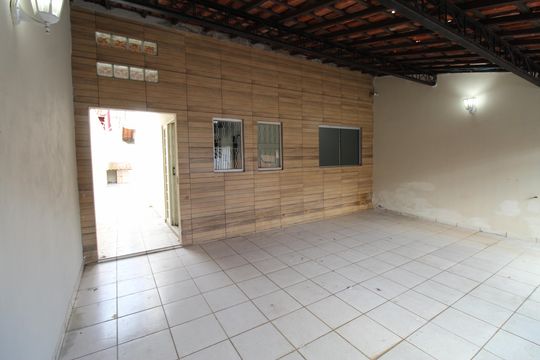 Garagem de casa para alugar com 3 quartos, 150m² em Jardim Santa Ines Iii, São José dos Campos