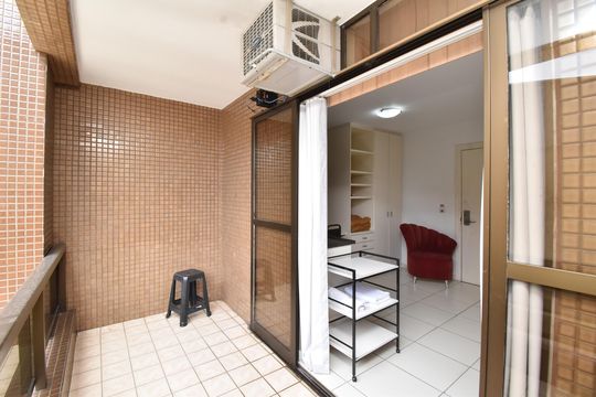Varanda do Studio de kitnet/studio para alugar com 1 quarto, 26m² em Alto da Xv, Curitiba
