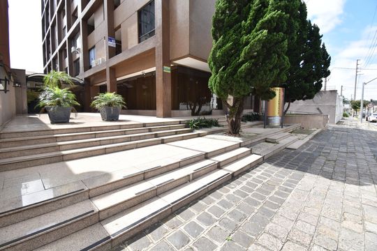 Fachada do Prédio de kitnet/studio para alugar com 1 quarto, 26m² em Alto da Xv, Curitiba
