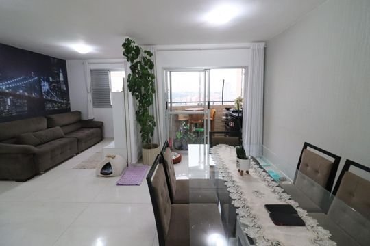 Sala de apartamento para alugar com 2 quartos, 74m² em Jaguaribe, Osasco