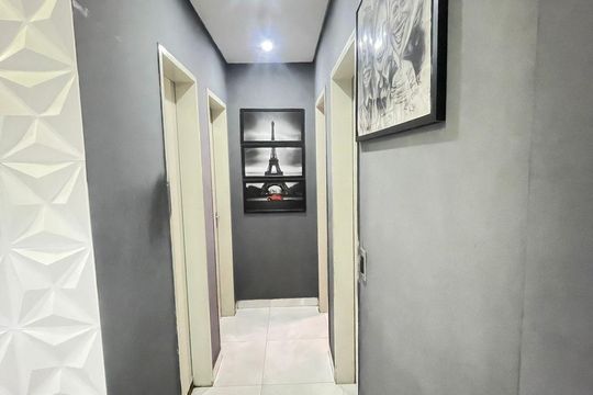 Corredor de apartamento à venda com 3 quartos, 70m² em Piratininga, Osasco