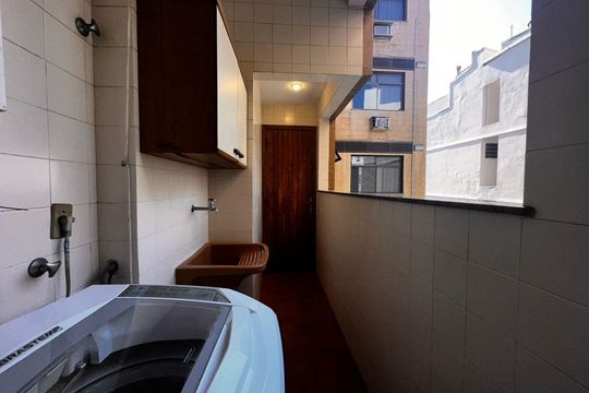 Área de serviço de apartamento para alugar com 2 quartos, 100m² em Flamengo, Rio de Janeiro