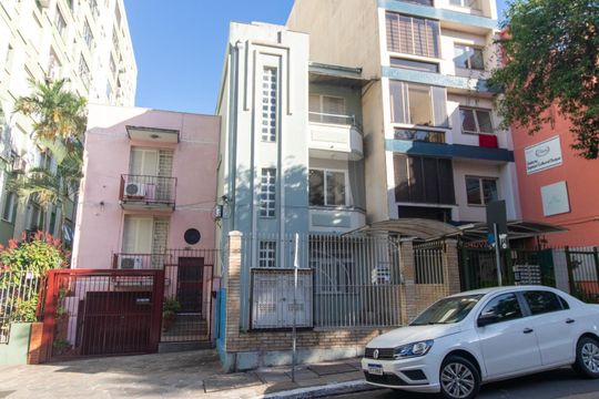 Fachada de apartamento à venda com 2 quartos, 180m² em Centro Histórico, Porto Alegre