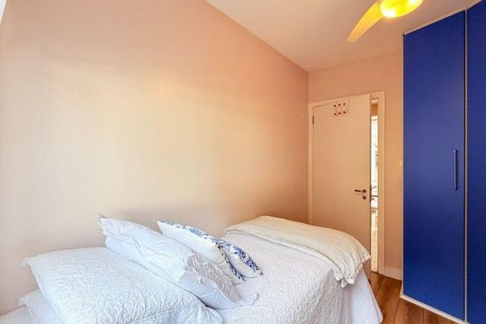 Quarto 2 de apartamento para alugar com 3 quartos, 85m² em Petrópolis, Porto Alegre