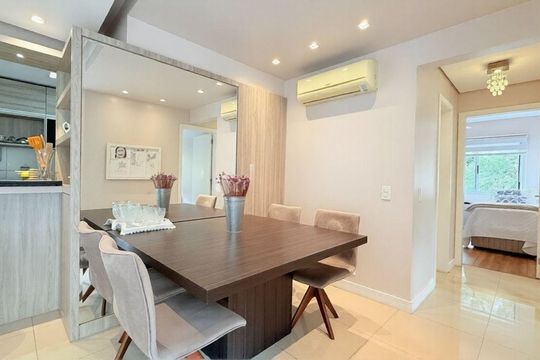 Sala de apartamento para alugar com 3 quartos, 85m² em Petrópolis, Porto Alegre