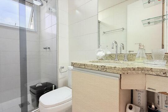 Banheiro 1 de apartamento para alugar com 3 quartos, 85m² em Petrópolis, Porto Alegre