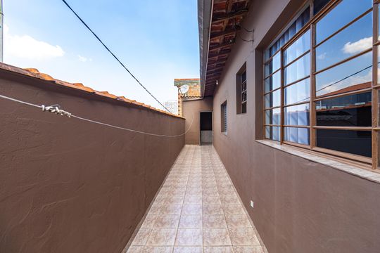 Casa à venda com 2 quartos, 86m² em Parque Arariba, São Paulo