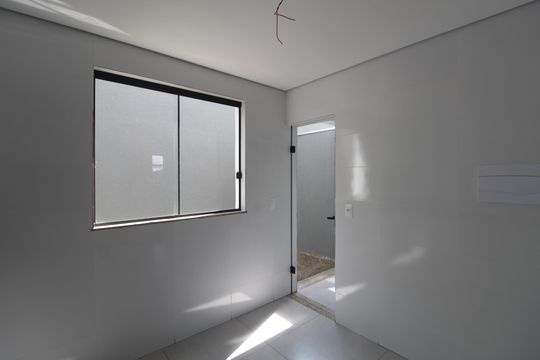 Cozinha de casa à venda com 3 quartos, 118m² em Jardim Atlântico, Belo Horizonte