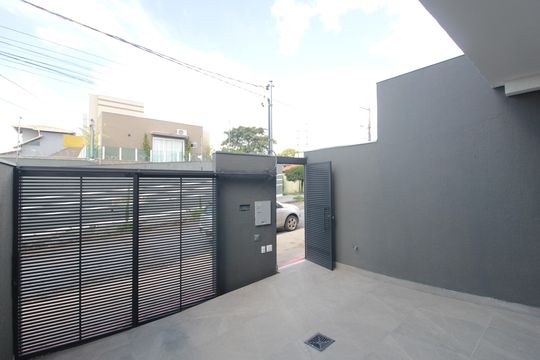 Garagem de casa à venda com 3 quartos, 118m² em Jardim Atlântico, Belo Horizonte