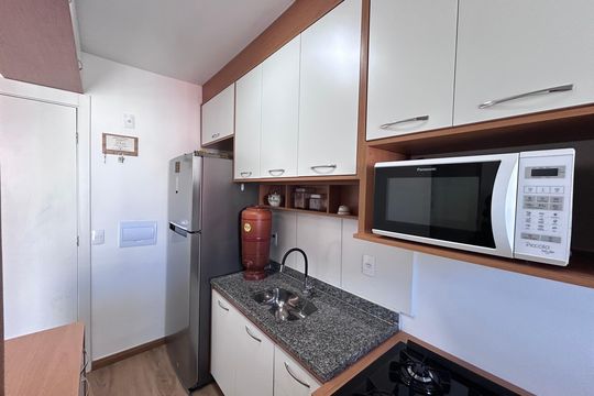 Cozinha de apartamento à venda com 1 quarto, 40m² em Usina Piratininga, São Paulo
