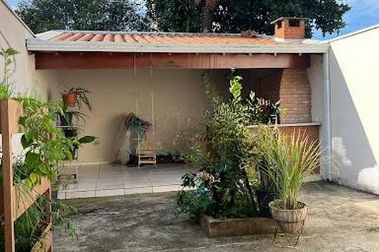 Casa à venda com 3 quartos, 180m² em Km 18, Osasco