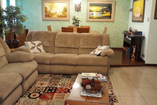 Casa à venda com 5 quartos, 242m² em Parque das Nações, Santo André