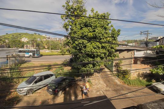 Vista de casa para alugar com 2 quartos, 400m² em Tribobó, São Gonçalo