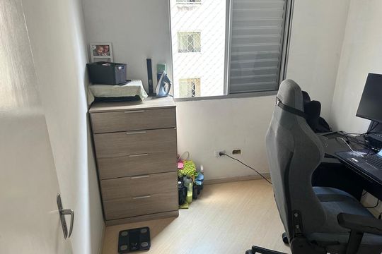 Quarto de apartamento para alugar com 3 quartos, 68m² em Jardim America, Taboão da Serra